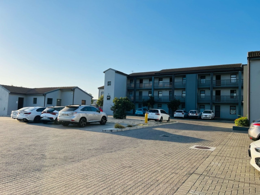 2 Bedroom Property for Sale in Parklands Western Cape